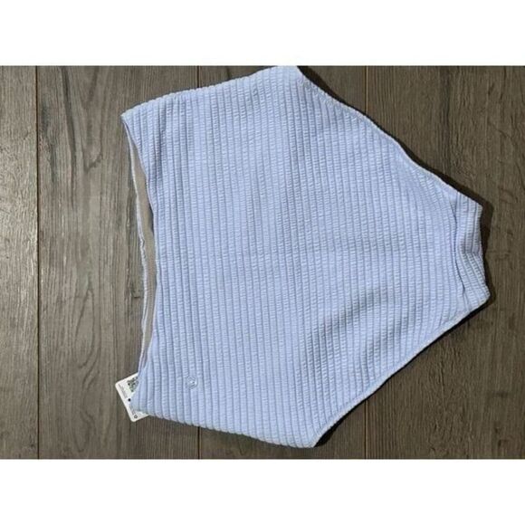 Lululemon Smocked HW med swim botrom  6 - Picture 3 of 5
